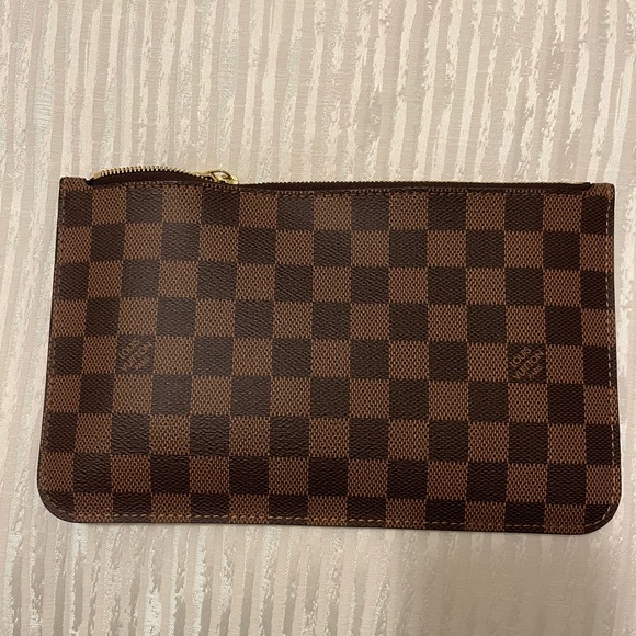 Louis Vuitton Neverfull MM Damier Ebene Tote - Picture 8 of 16